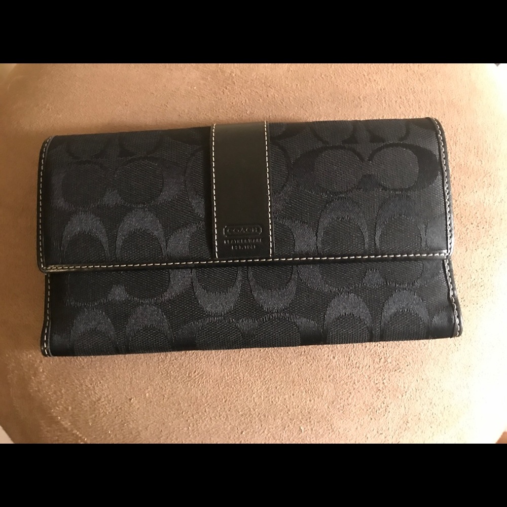COACH Authentic Wallet